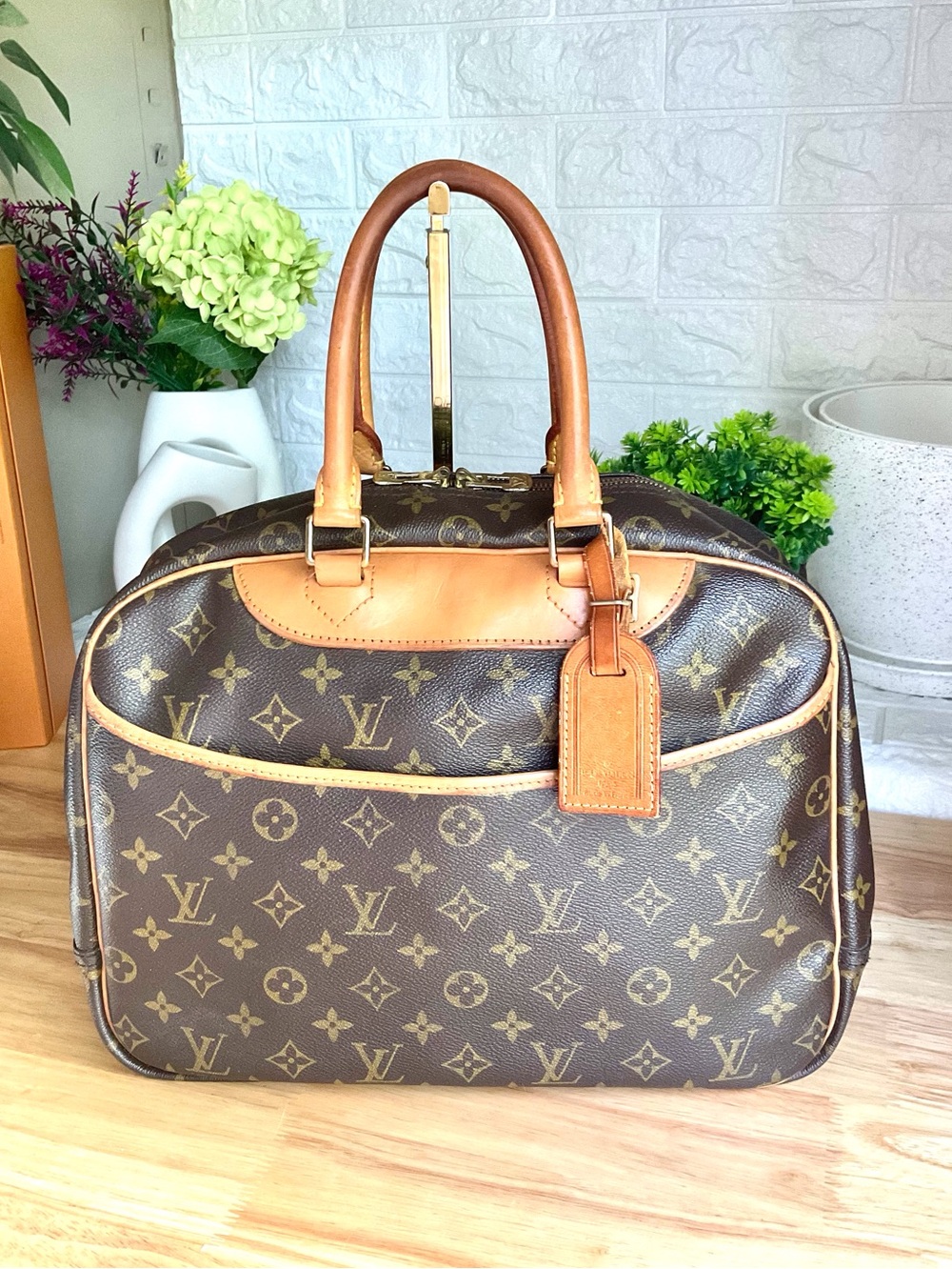 ✅LV LARGE DEAUVILLE HANDBAG AUTHENTIC LOUIS VUITTON